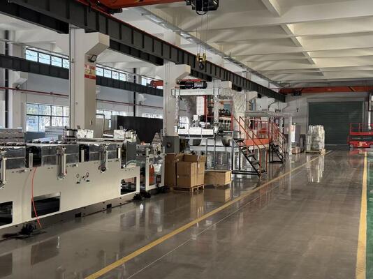 شراء مبثق برغي مزدوج عالي السعة وموفر للطاقة لإنتاج صفائح PET مع استخدام مواد معاد تدويرها بنسبة 100٪ online manufacture