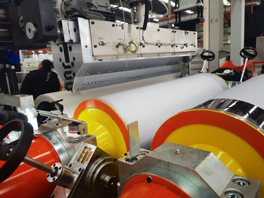 شراء خط طحن للفيلم المصبوب من TPU مع فيلم عازل للماء مطلي مع النسيج و طحن الزناد الواحد لعرض 1000-2000mm online manufacture